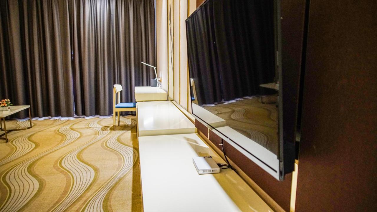 St Hotel Wattay Airport Vientiane Extérieur photo