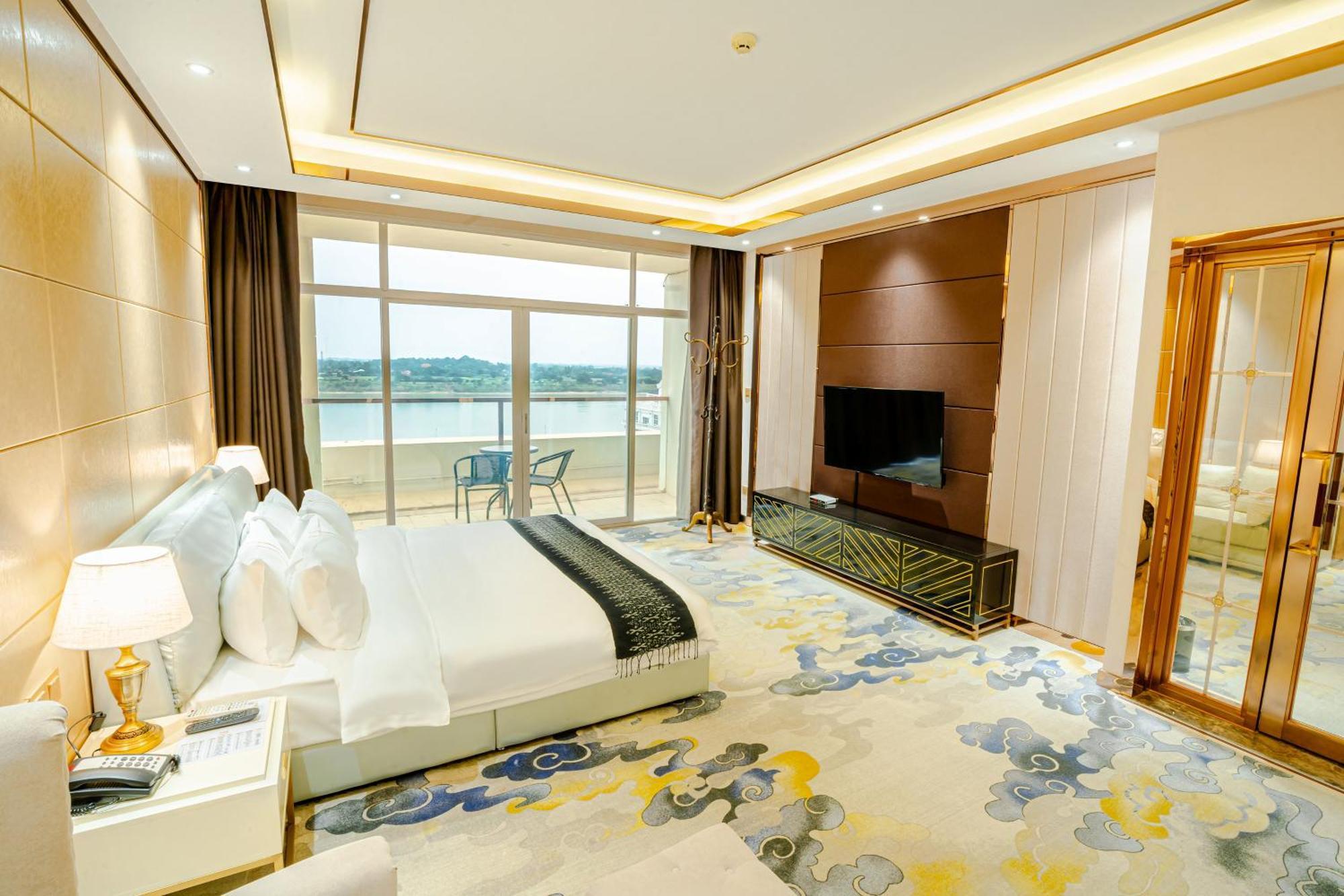 St Hotel Wattay Airport Vientiane Extérieur photo